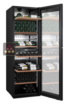 Connected 2 temperature wine cabinet for service and storage 