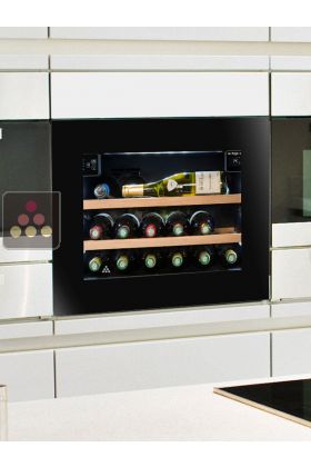 Single temperature self ventilated built in wine service cabinet