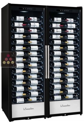 Combination of 2 single-temperature wine cabinet for service or storage