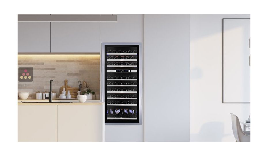 Dual temperature built in wine cabinet for service self-ventilated